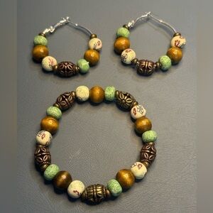 Handmade Beaded Earrings/Bracelet Set